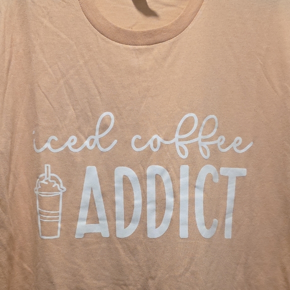 Peach Graphic Tee - Picture 2 of 3